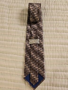 CARLOS DeVENEZIA Silk Handmade Brown Geometric Pattern Men's Tie 59 Inches Long